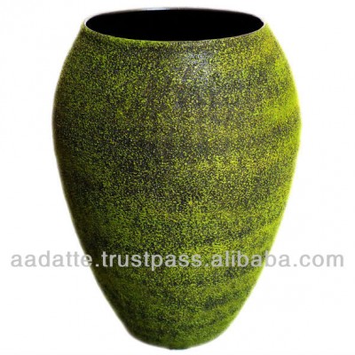 New design beautiful brushed finished home decoration metal vase